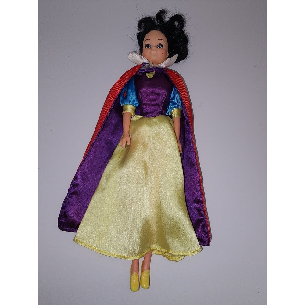 Vintage Snow‎ White Doll